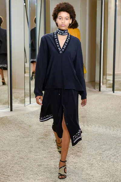 Look 47